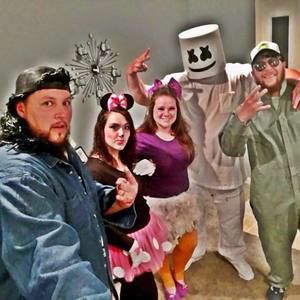 Meet your Posher, Clay